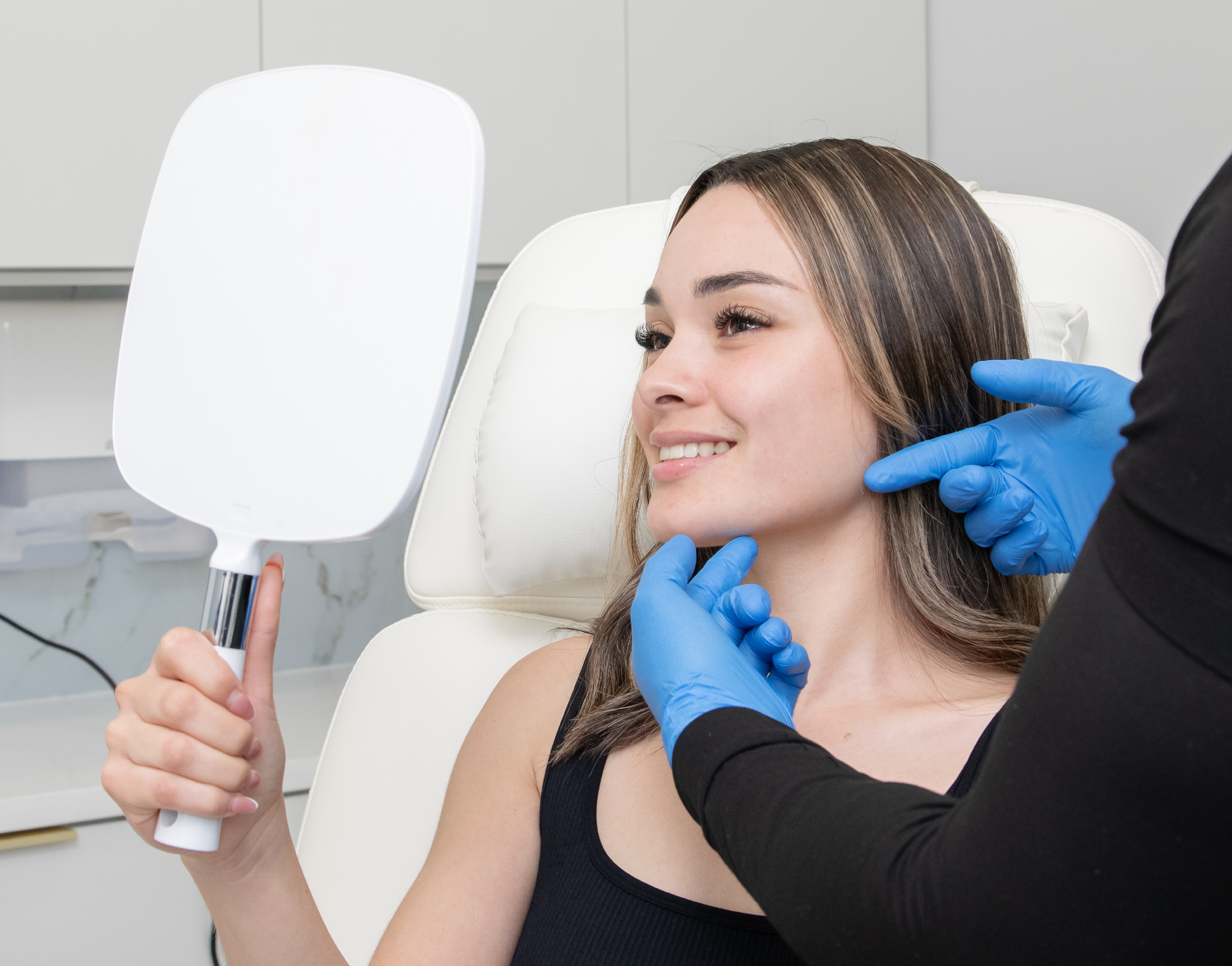 Antes y después del contorno mandibular - Vive Medical Spa Tijuana