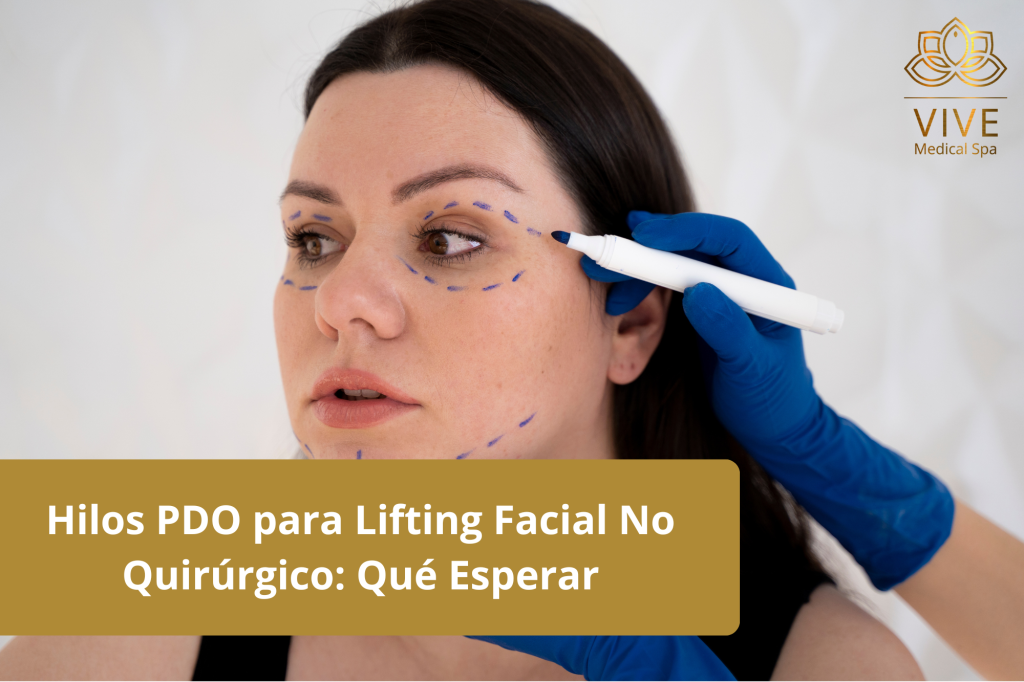 Mujer recibiendo evaluación para tratamiento con hilos PDO en Vive Medical Spa, ideal para un lifting facial no quirúrgico.